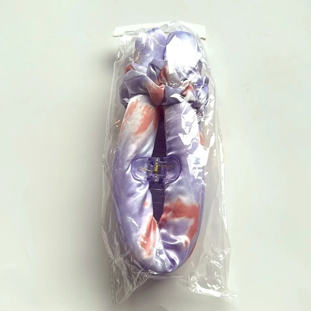 NWT heatless hair curler set